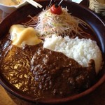 びっくりドンキー - チーズカリーバーグディッシュ