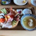 ひみ岸壁市場 - 