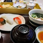 華屋与兵衛 - 3貫握りと天ぷら御膳