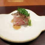 向付　淡路の真鯛　木の実造り