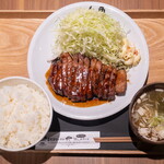 黒部トンテキ八角 - 黒部トンテキ定食（リブロース）