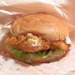 ケンタッキーフライドチキン - 料理写真:チーズにおぼれるフィレバーガー(モッツァレラ入り)