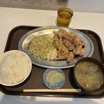 献の家 - 料理写真:唐揚げ定食　840円