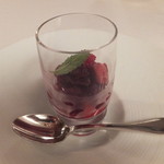 ヴィラ・デル・ソル - (2015/1)赤い木の実と赤ワインのフラッペ