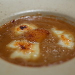 ライラ - アミューズ 二種類のチーズを使ったオニオングラタンスープ 2015.1.2x