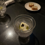 restaurant &Bar lounge MEDUSA - 前菜1、チーズキャビアオリーブオイル