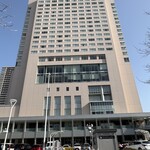 シェラトングランドホテル - 新幹線口、リムジンバス乗り場の真ん前