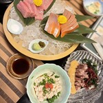 Marusanya 福井片町 - サーモン、まぐろ、白子ポン酢、ホタルイカ酢みそ
