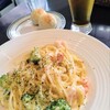 レッチェ - ボリュームのある茹でたて熱々のパスタです。オリーブオイルの風味が欲しかったです。