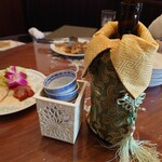 三和楼 - 10年もの瓶出し紹興酒