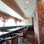 アリオ・エ・オリオ - 店内　入口から左側