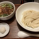 手打ちうどん　 いしづか - 牛肉のつけ汁うどん　小