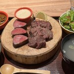 新宿燒肉 牛舌之檸檬 大阪本店 - きわみ厚切り牛タン焼と熟成塩麹牛タン焼と羽釜ご飯定食
