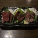 全席個室居酒屋 国産和牛肉寿司と海鮮 とろけ酒場 - 