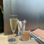 Le Beurre Noisette - スパークリングワイン、フリースタイルから、ジュース