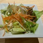 ディヤ - セットサラダ　ちょっと和風のドレッシングが美味しい