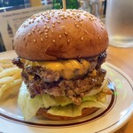 ムースヒルズバーガー - ダブルチーズバーガー