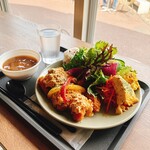 キッチュ エ ビオ いなべ - ミックスフライ定食　1500円