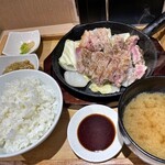 豚ステーキ専門店 B - 