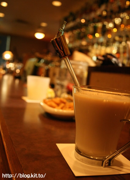 One Shot Cocktail Bar A Un