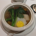 Yan Toh Heen  - 鴿卵燉湯