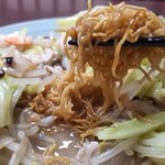 長崎飯店 - 細麺リフト