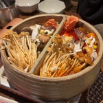 裏の山の木の子 - 