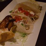 Tommy Bahama Restaurant, Bar & Store - 