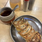 大衆餃子酒場 わいず家 - わいず餃子・焼400円