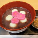 カフェ加賀麩不室屋 - 麩ぜんざい 1,200円✨️つぶあんのぜんざいにしら玉麩、梅型の彩り麩入りです。お麩の生姜和えの塩味も 良い塩梅！