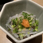 かに・ふぐ料理 玄品 - つきだし（湯引き）