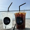 THE FANTASTIC BURGER - (左)相棒オーダーのスプライト
(右)私のオーダーのアイスコーヒー