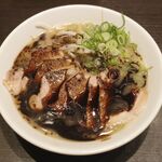俺式 純 - 今回は「黒マー油チャーシュー麺」1230円をチョイス！