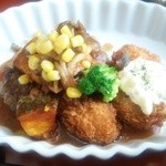 どんぐりこカフェ食堂 - ハンバーグきのこのデミグラスソース