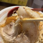 火の豚 - チャーシューは脂身多すぎタイプ