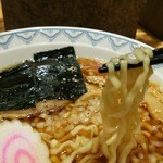 那須高原サービスエリア（下り線）フードコート - 平たい縮れ麺