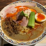 麺屋 こくう - 「ニボニボ擔々麺」（【限定E】1,900圓）。
