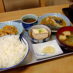 冨澤食堂 - 日替わりランチ・サバの味噌煮編