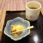 湯郷グランドホテル - わらび餅とお茶