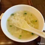 中華ダイニング チンシュイ - 硬過ぎるライスを玉子スープにダイブ