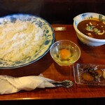 茶豆 - 牡蠣カレー＆生卵