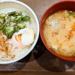 すき家 - 料理写真:まぜのっけ朝食(豚汁変更)