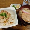 ごはんや酒 トラット - 料理写真:ラフテー丼と沖縄そば。しょうもない