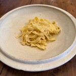 清澄白河 フジマル醸造所 - 大三島無農薬レモンのタリアテッレ　シンプルイズザベスト！