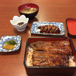 うなまん - 鰻重と肝焼き3500円