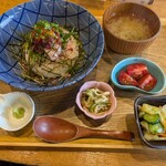 呑と - 「呑と丼」一式