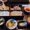 鈴章 - 料理写真:松花堂弁当 梅弁当（天ぷら、刺身、そば、ご飯、汁）