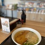 市村蒲鉾 - 料理写真:ごぼう天うどん 600円