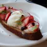 nephew - いちご×ブッラータ（1400円）