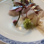なる美寿司 - 料理写真:サバの刺身